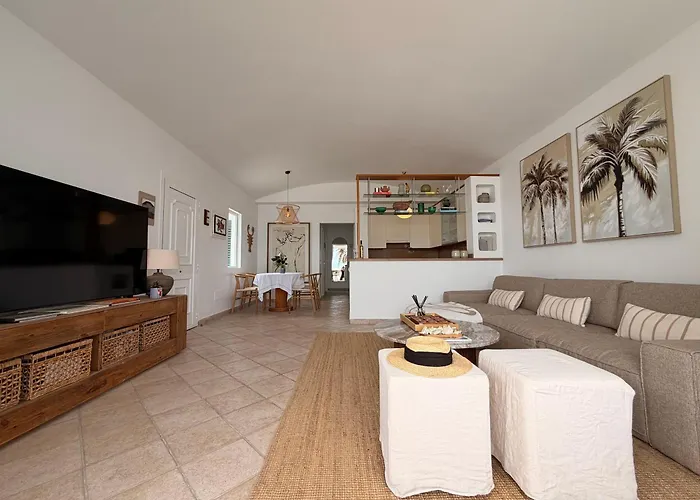 Atenea By Aura Villa Charco del Palo